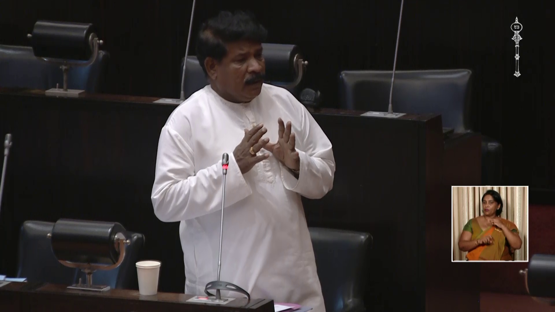 பென்சனுக்கு ஆப்புவைக்கும் சட்டமூலம் விரைவில்