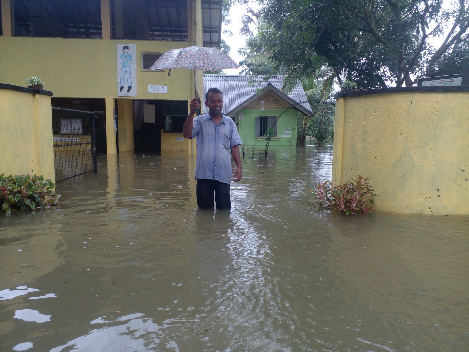 இரத்தினபுரியில் பெரும்பாலான பகுதிகள் வெள்ளத்தால் பாதிப்பு