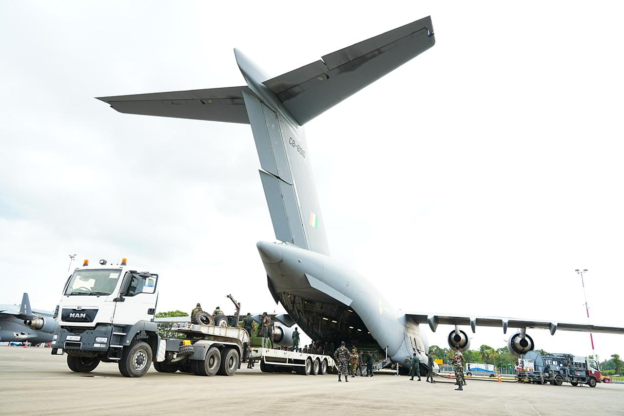 இந்தியாவின் பெய்லி பாலத்தின் நாலாம் கட்டம் இன்று இலங்கை வந்தது