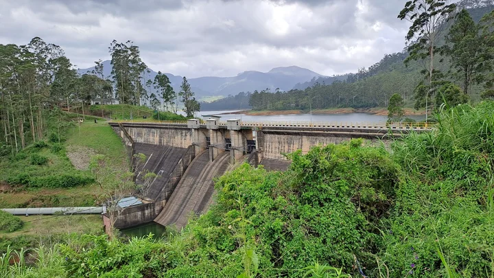 மவுசாகலை நீர்த்தேக்கத்தின் நீர் மட்டம் அதன் கொள்ளளவை எட்டிய நிலையில்