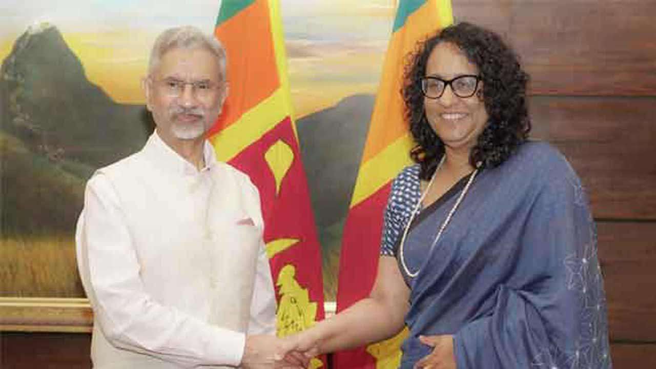 அமைச்சர் ஜெய்சங்கர் – பிரதமர் ஹரினி சந்திப்பு