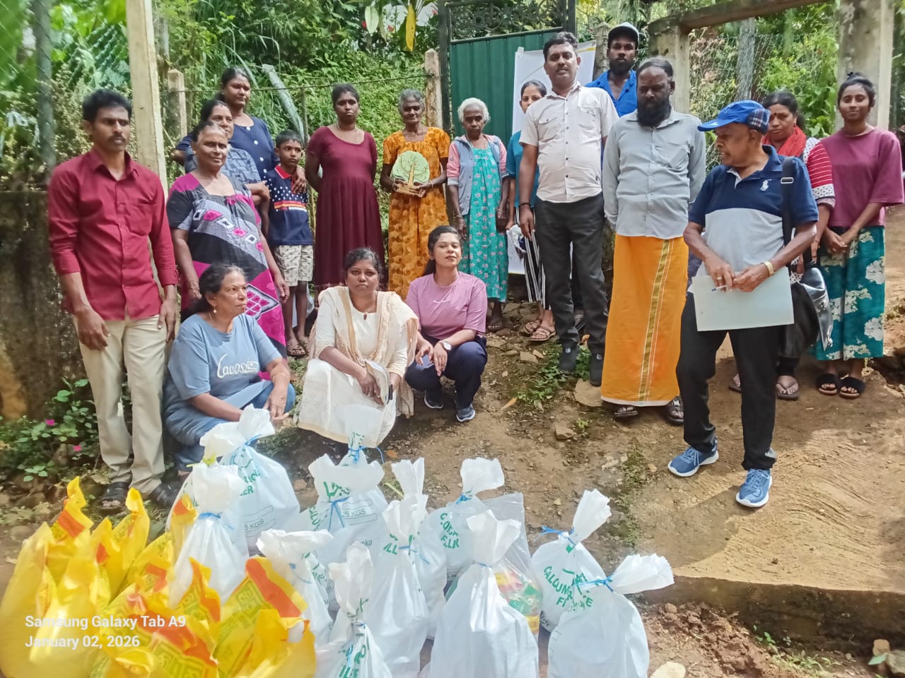 தொழில் இழந்தவர்களுக்கு நவயுகம் சமூக அபிவிருத்தி மன்றம் நிவாரணம்