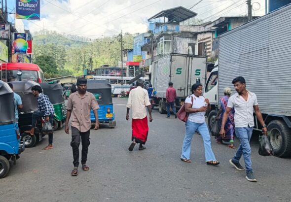 மஸ்கெலியாவில் பிரமிக்கவைக்கும் பொலிஸ் போக்குவரத்து கட்டுப்பாடு!