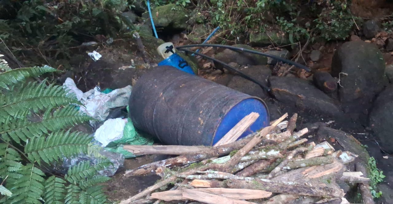 மஸ்கெலியா தெய்வகந்தை தோட்டத்தில் 200 லீற்றர் கசிப்புடன் ஒருவர் கைது