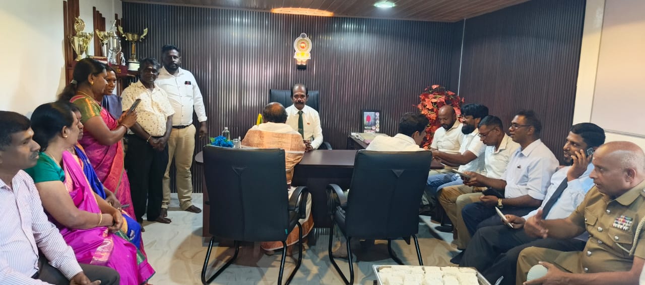 மஸ்கெலியா பிரதேச சபையின் தவிசாளர் அலுவலக அறை நவீன மயம்