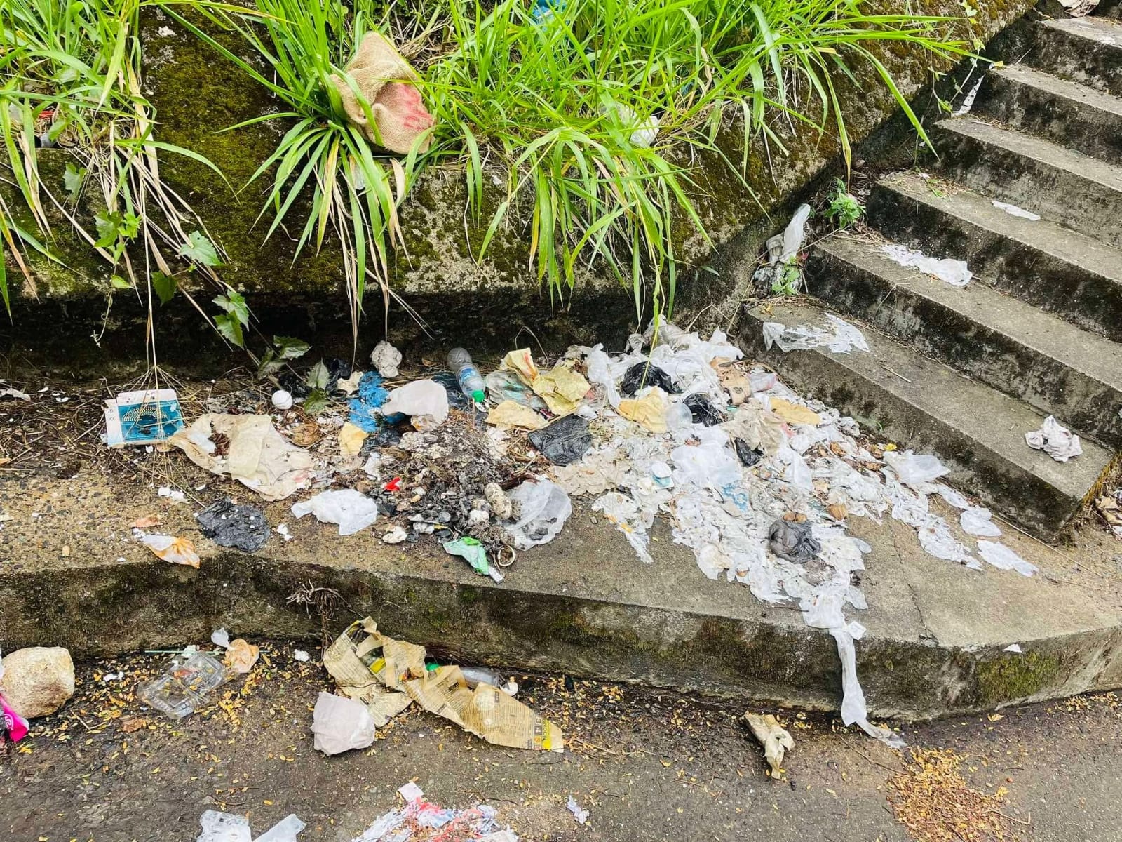 தியகலை - கடவலை பகுதியில் பொதுமக்கள் பயன்பாட்டு இடம் தனியாரால் ஆக்கிரமிப்பு