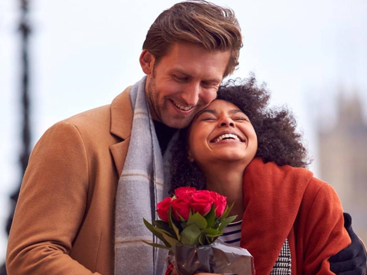 சொந்தங்களை வாழ்த்தும் பெப்ரவரி 14 காதலர் தினம்