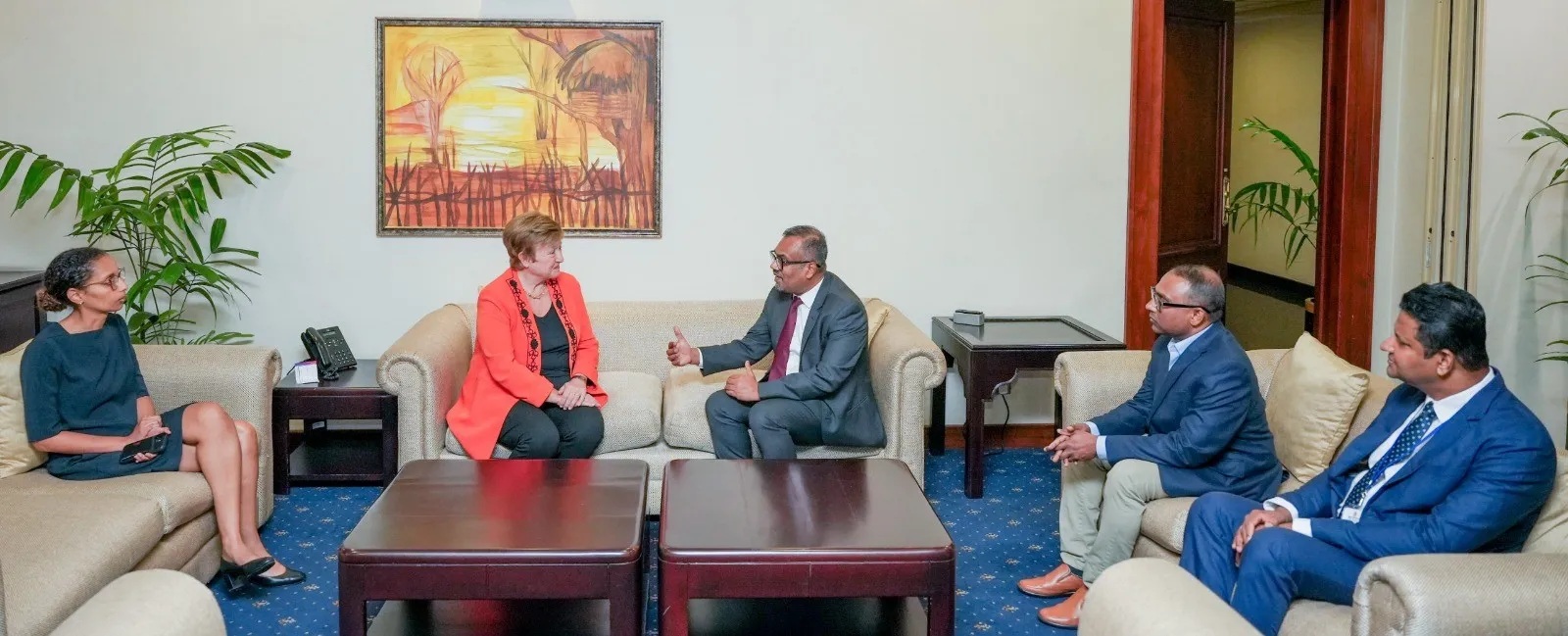 கறுப்பு யூலை: கற்காத பாடங்கள் 'நூலறிமுகமும் கலந்துரையாடலும்' நாட்டில் நிலவிய டிட்வா அசாதாரண காலநிலை காரணமாக, மக்களின் இயல்பு வாழ்க்கை பாதிக்கப்பட்டிருந்த பின்னணியில் கடந்த வருடம் நவம்பர் மாதம் ஏற்பாடு செய்யப்பட்டிருந்த "கறுப்பு யூலை: கற்காத பாடங்கள்; நூலறிமுகமும் கலந்துரையாடலும்" என்ற நிகழ்வு பிற்போடப்பட்டிருந்தது. இந்த நிகழ்ச்சி எதிர்வரும் பெப்ரவரி 22 ஆம் திகதி - ஞாயிற்றுக்கிழமை அன்று #செம்புலம் மக்கள் கூடத்தினால் (REDFIELDS PEOPLE'S FORUM) மீள் ஒழுங்கு செய்யப்பட்டுள்ளது. திகதி: 22/02/2026 நேரம் : காலை 10.00 மணி இடம் : ஹட்டன் - டிக்கோயா நகரசபை, பிரதான மண்டபம்