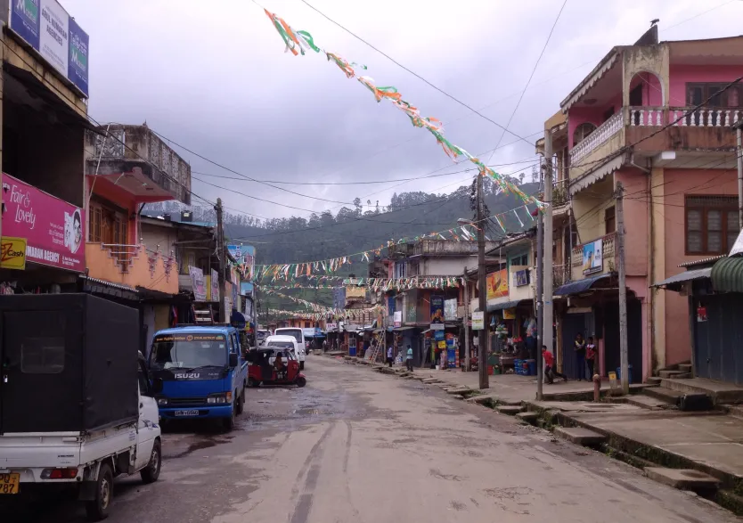 மஸ்கெலியா பிரதான பேருந்து நிலைய பகுதியில் அத்துமீறி காணி அபகரிப்பு
