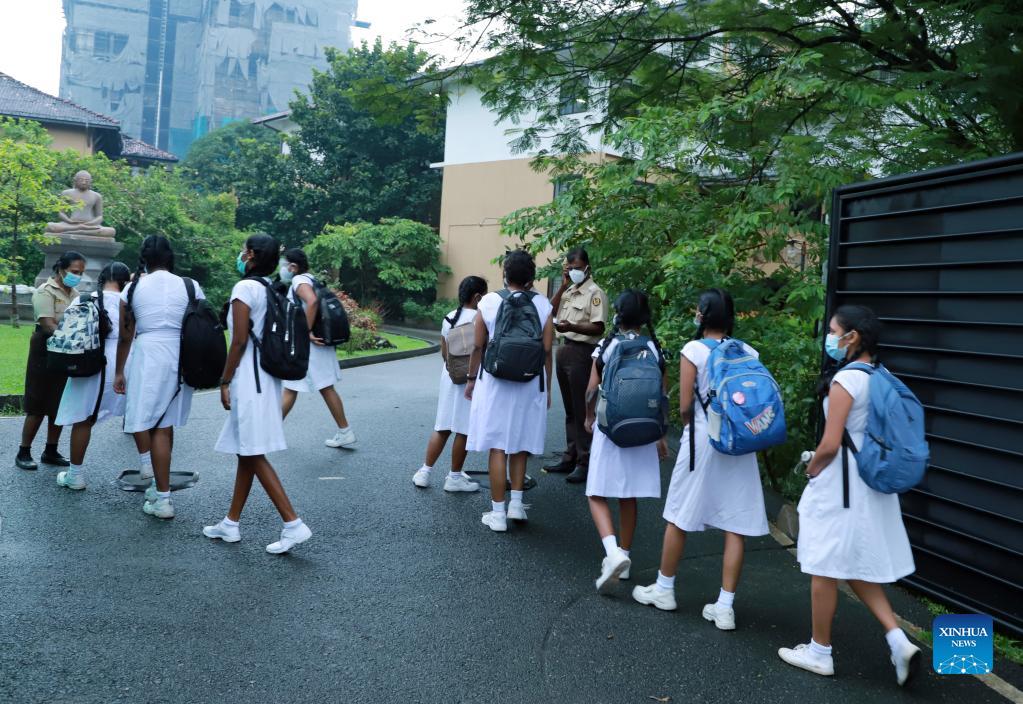 பாடசாலைகளில் நிதி சேகரிக்க அனுமதி வழங்கப்படமாட்டாது