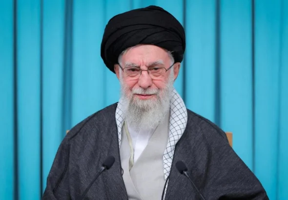 ஈரானிய ஆன்மிகத் தலைவர் கமேனி குடும்பத்துடன் கொல்லப்பட்டார்