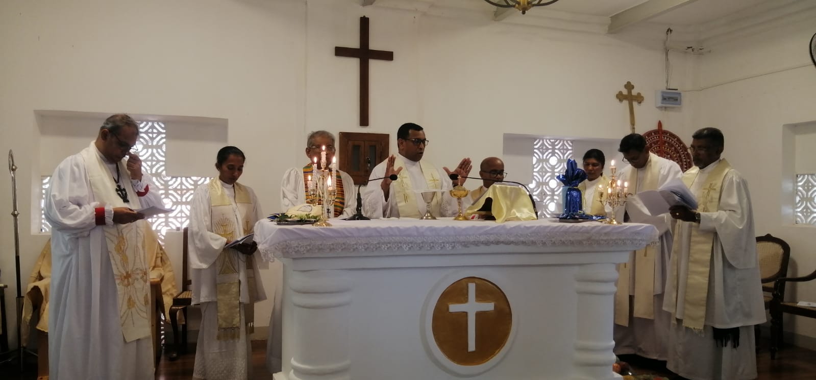 கண்டி மோப்றே கல்லூரியில் புதிய தேவாலயம் அர்ப்பணிப்பு