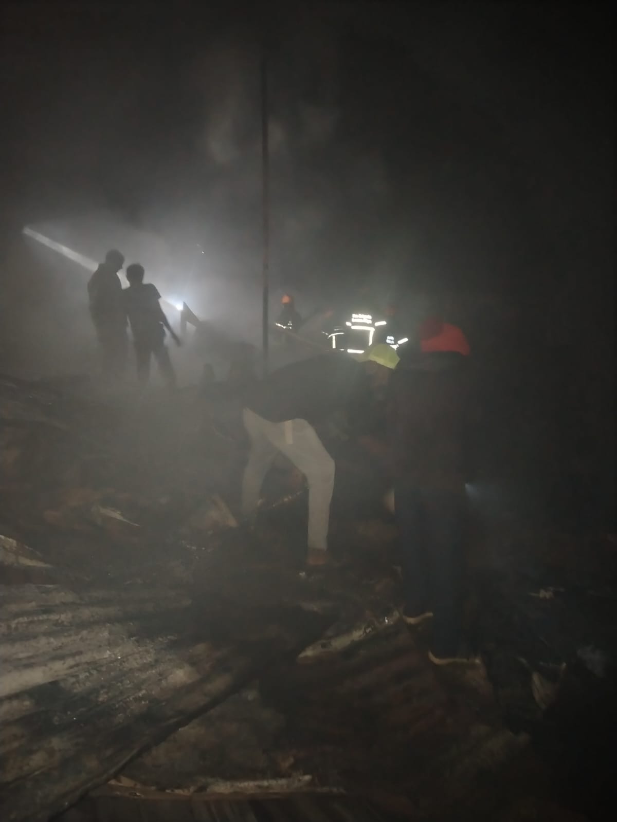 பம்பரக்கலை தோட்ட தீவிபத்தில் மூன்று வீடுகளும் உடைமைகளும் சேதம்!