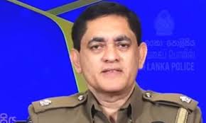 வீட்டில் ஆளில்லை என்பதை திருடர்களுக்கு சொல்லிவிடாதீர்! - பொலிஸ்