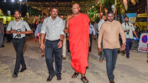ஹுணுப்பிட்டி கங்காராமை விகாரையின் வெசாக் வலய விருந்தினராக பிரதீப்