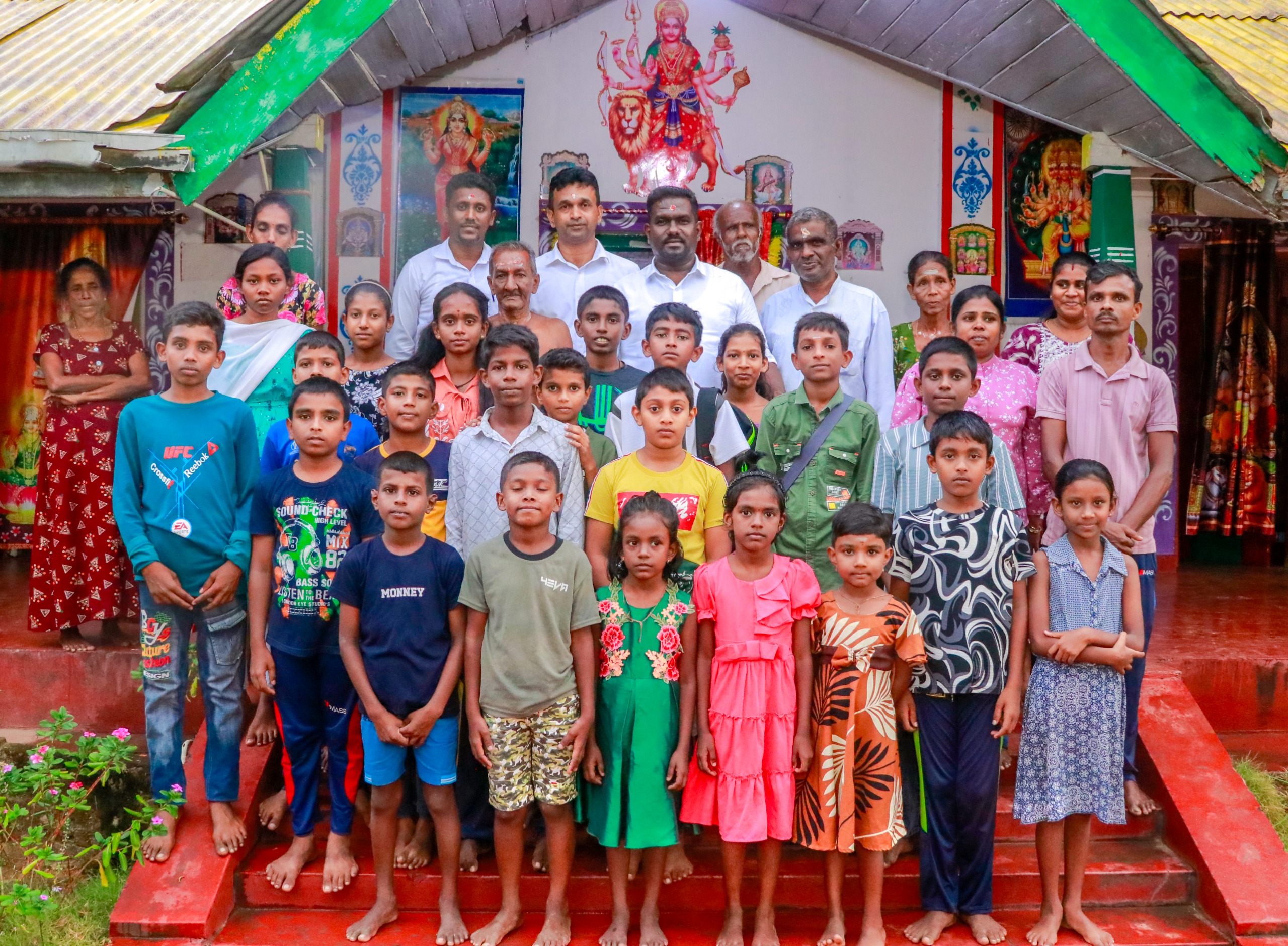 மொனராகலை தோட்டப் பகுதிக்கு பிரதி அமைச்சர் பிரதீப் நேரடி விஜயம்