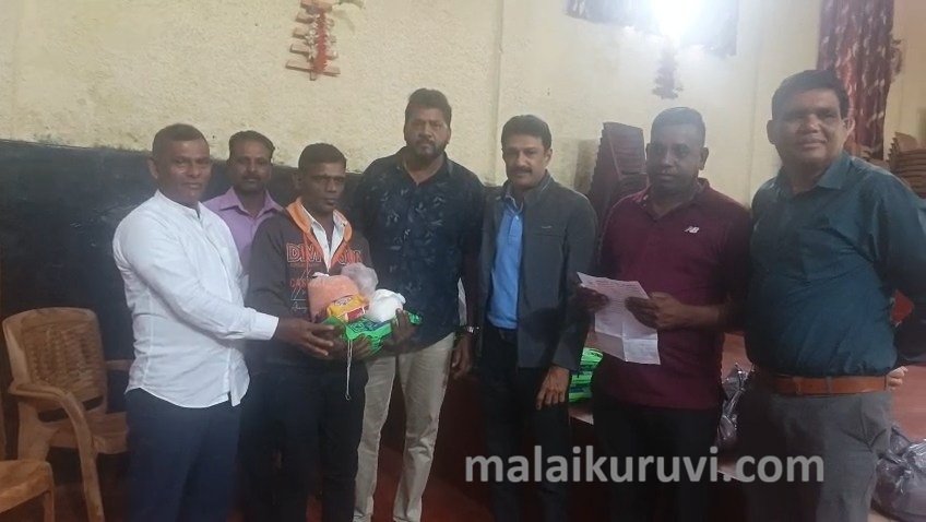 பாதிக்கப்பட்ட 15 குடும்பங்களுக்கு உணவுப் பொருள்கள் வழங்கல்