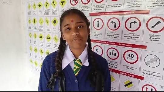 அடுத்தவங்க பணம் நமக்கு வேண்டாம் என்று சிந்தித்த உயர் தர மாணவி ஒருவர் ஏடிஎம் இயந்திரத்தில் கிடந்த 15 ஆயிரம் ரூபாய் பணத்தைப் பொலிஸில் ஒப்படைத்த சம்பவம் அக்கரபத்தனையில் இடம்பெற்றுள்ளது.