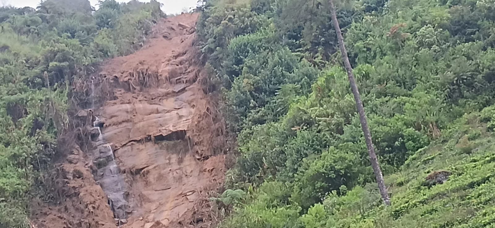 மலையகத்தில் தொடர் மழை; மண்சரிவு அபாயம்