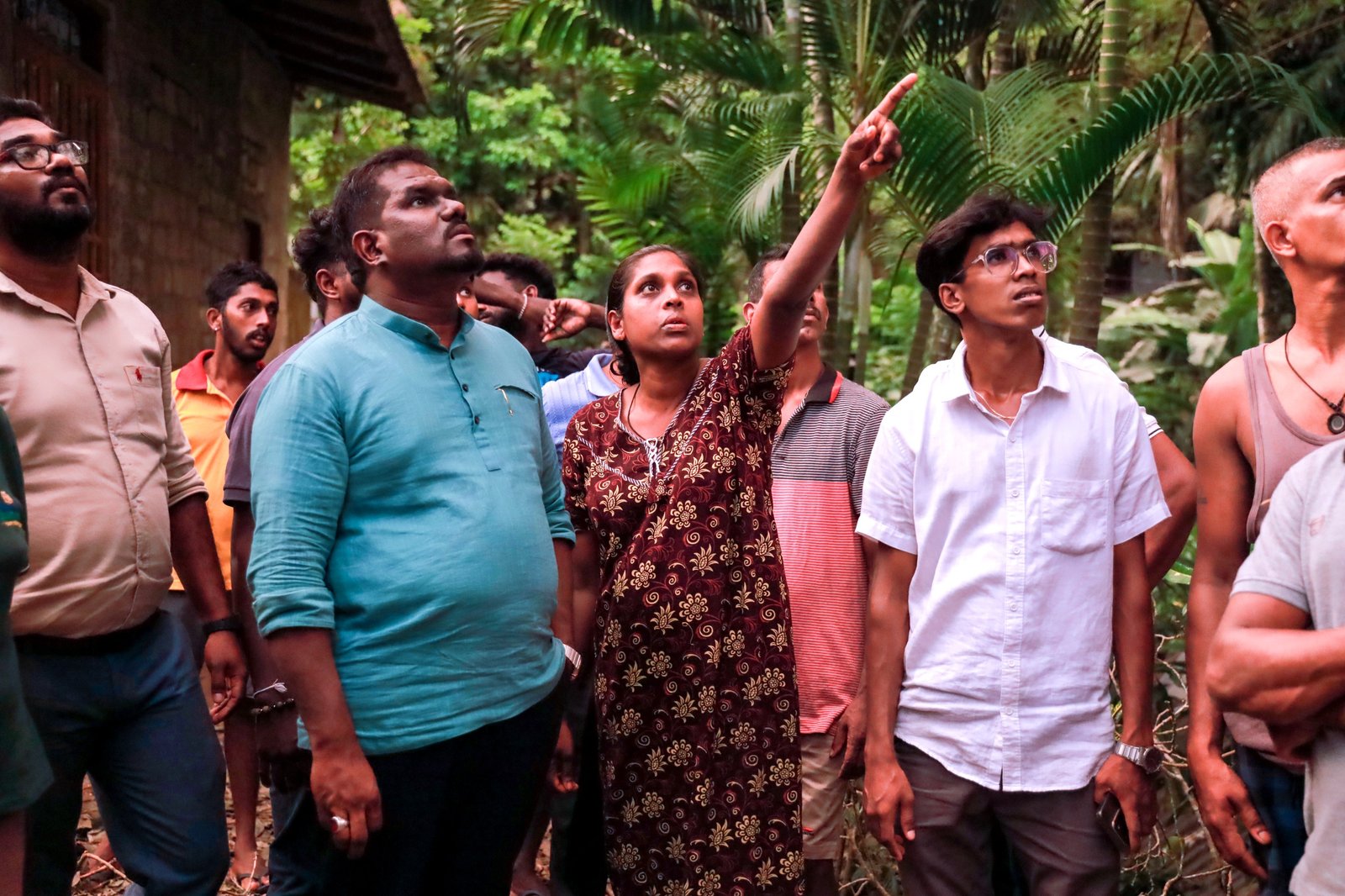 பெரண்டுவை மக்களைப் பிரதியமைச்சர் பிரதீப் சந்திப்பு