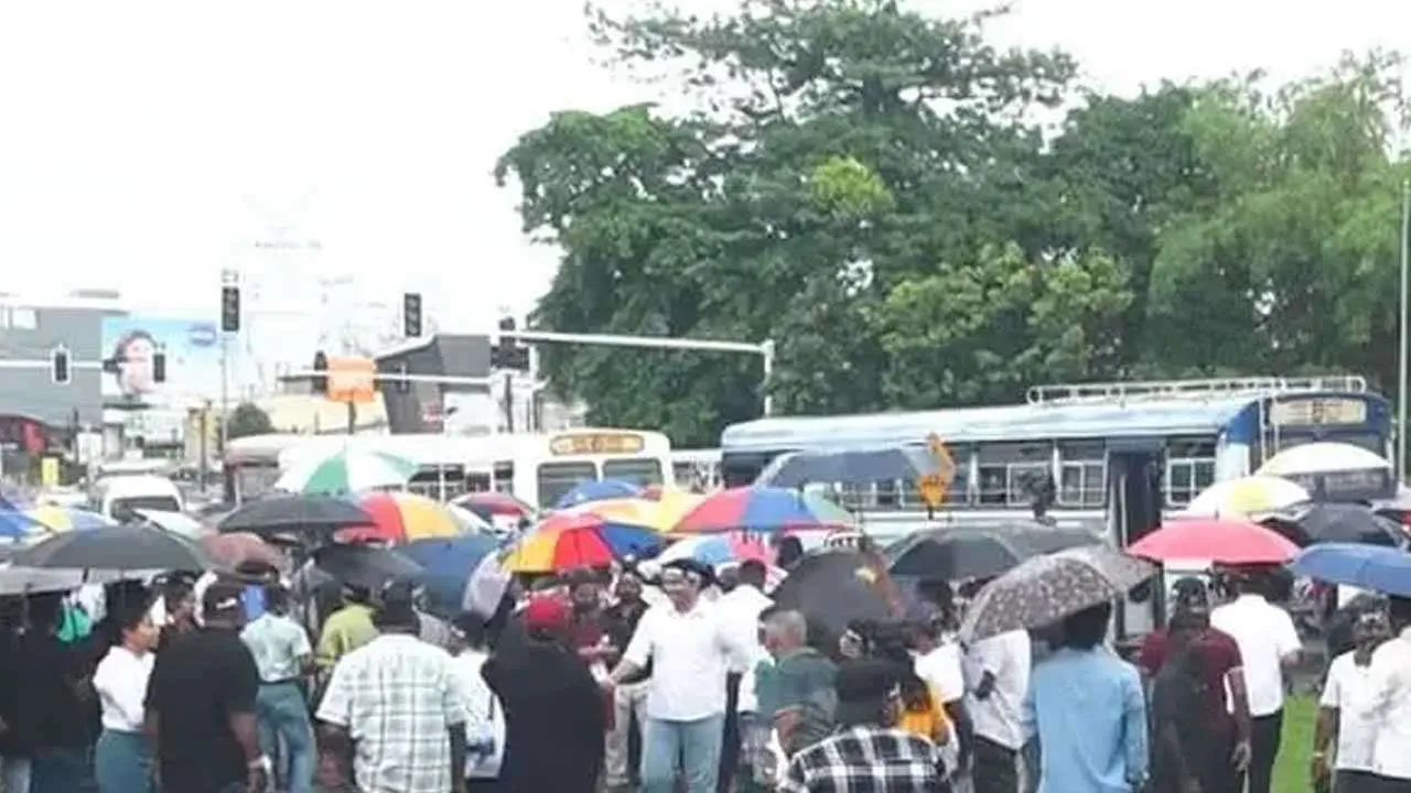 பத்தரமுல்லை பகுதியில் போக்குவரத்து நெரிசல்