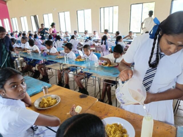 டயகம கிழக்கு தமிழ் வித்தியாலய ஆசிரியர்களின் முன்மாதிரியான செயற்பாடு