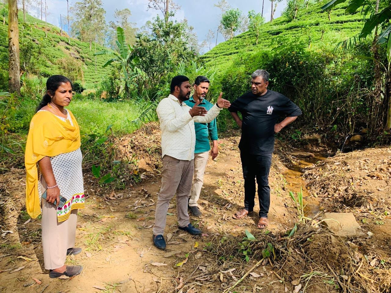 தலவாக்கலை ட்ரூப் வாய்க்கால் அகலிப்பு ஆரம்பித்துவைப்பு