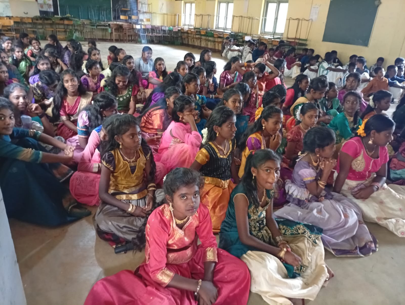 கந்தகட்டி தமிழ் மகா வித்தியாலயத்தில் நவராத்திரி விரத ஆரம்ப விழா!