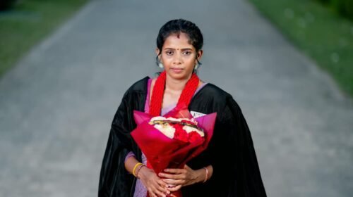 நுவரெலியா கிளண்டவன் தோட்ட ஷாலினி தமிழ் இளங்கலை சிறப்புப் பட்டம்!