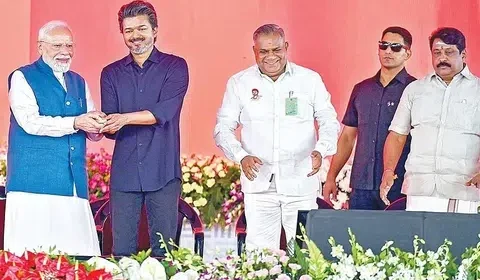 தமிழகத்துக்கு அனைத்து உதவிகளும் தொடர்ந்து கிடைக்கும்: பிரதமர் மோடி